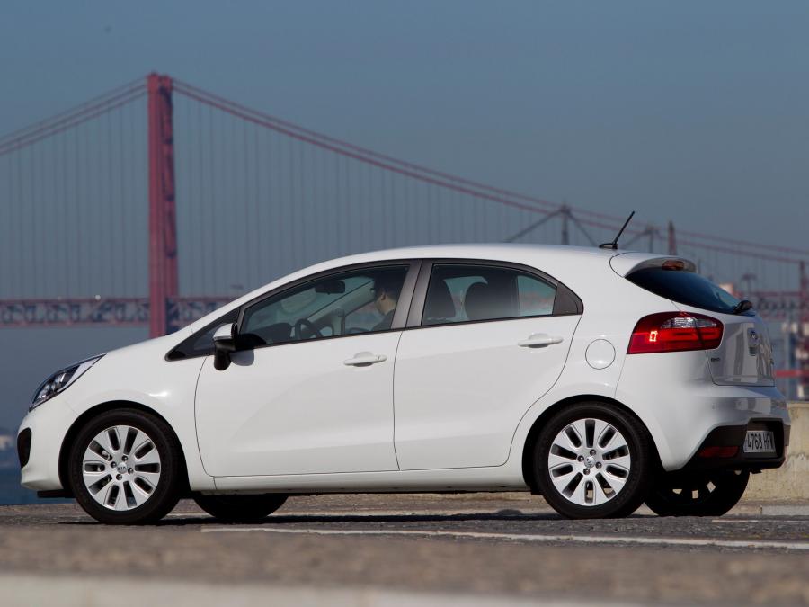  Kia Rio 5-Door EcoDynamics 2011 года  (фото 19 из 27)